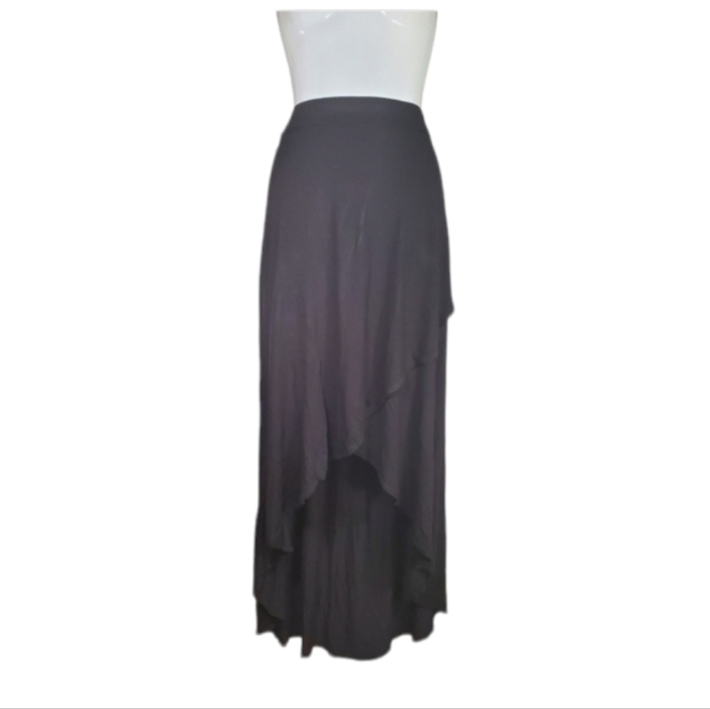 NEW YORK & CO New black high/low skirt S